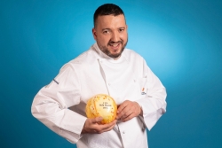Elio Fernández, con el Sol por Ferpel Gastronómico, recibido por primera vez en 2021