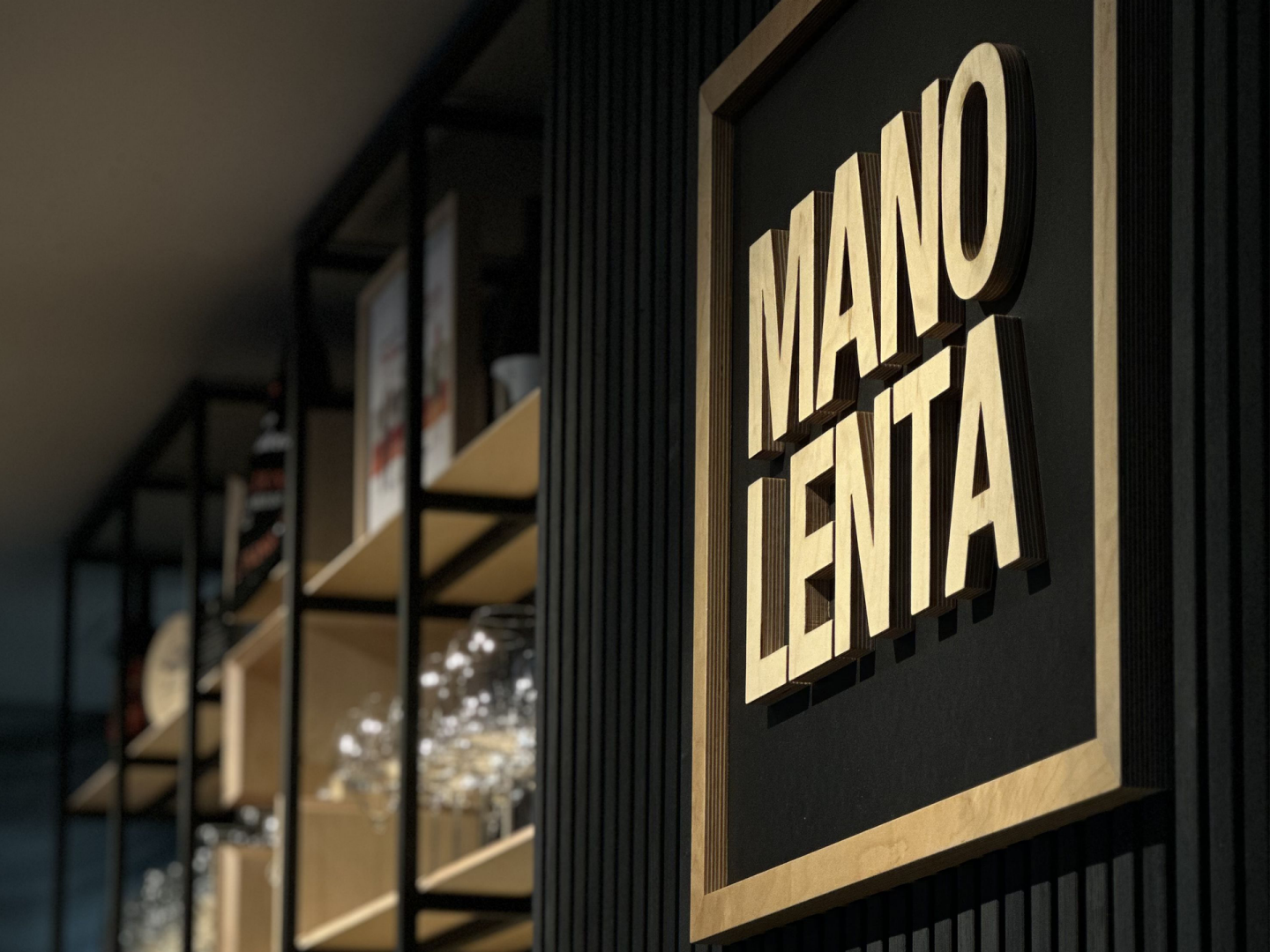 Mano Lenta