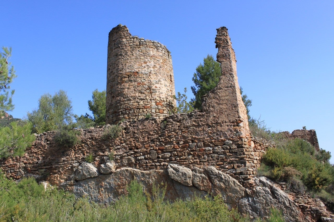 Aín