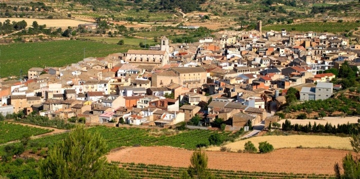 Vista panorámica de Solivella, municipio tarraconense de la Conca de Barberà. Fotografía: Jordi Travé vía Wikipedia / CC BY-SA.