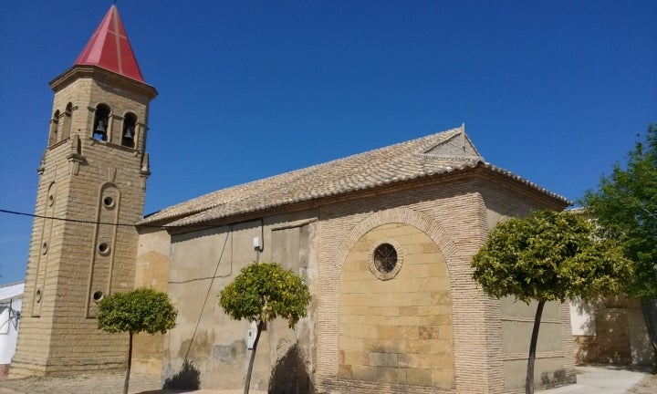 Exterior de la Iglesia de Nuestra Señora de la Consolación. Fotografía: Veinticuatro de Jahén vía Wikipedia / CC BY-SA.