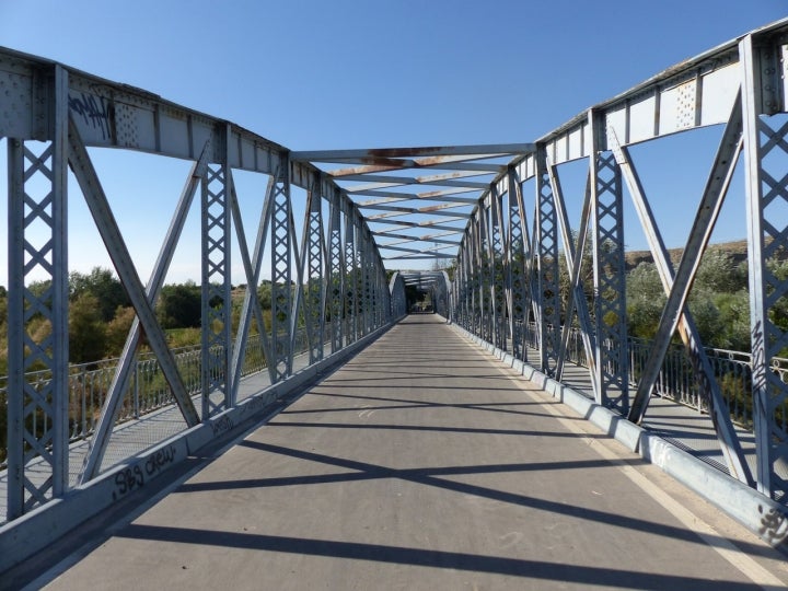 Puente de Arganda, construido a principios del siglo XX. Foto: Benjamín Núñez González via Wikipedia / CC BY-SA.