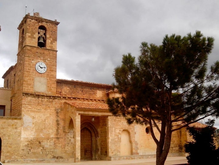 Iglesia de la Virgen de la Carrasca en Bordón, comarca del Maestrazgo. Foto: JAVITROM2015 vía Wikipedia / CC BY-SA