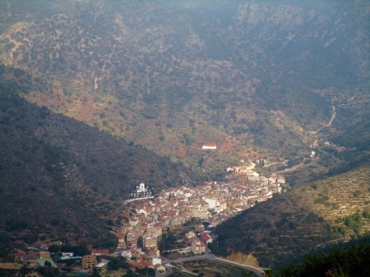 Alfondeguilla, un municipio de Castellón ubicado en plena Sierra de Espadán. Fotografía: Manel vía Visual Hunt.