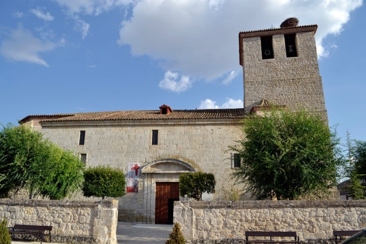 Iglesia de Santa María de la Concepción en Castronuevo de Esgueva. Foto: Rastrojo vía Wikipedia / CC BY-SA