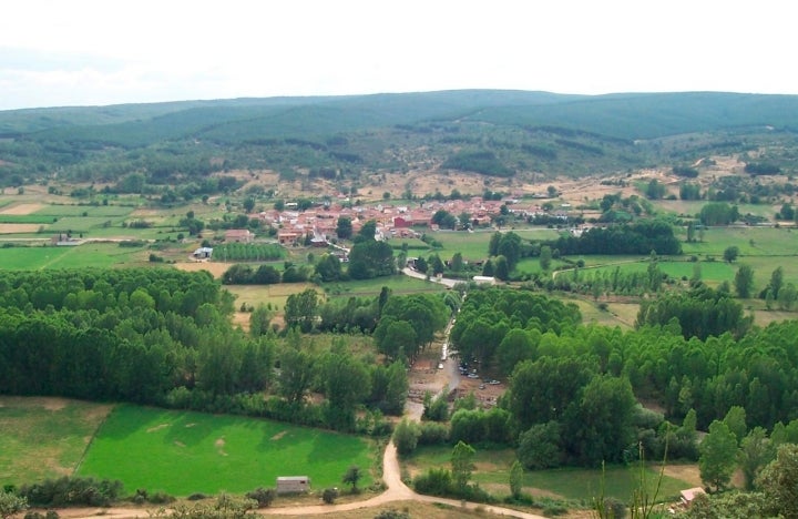 Vista de Santa Colomba de Curueño. Foto: Davidille vía Wikipedia / CC BY-SA