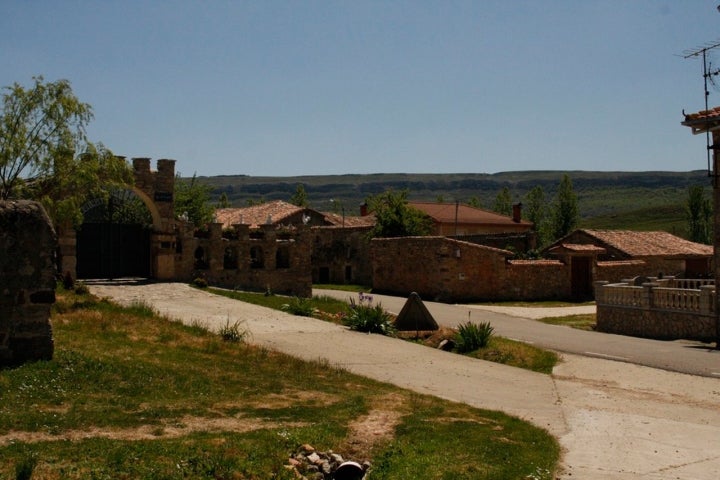Vista de Fuecaliente de Valdelucio, Valle de Valdelucio. Foto: Maintenace Script vía Wikipedia / CC BY-SA