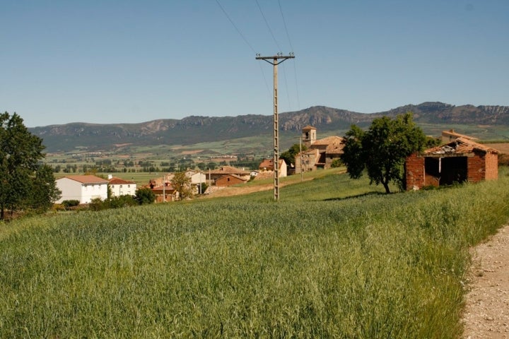 Panorámica de Berzosa de Bureba. Foto: HCPUNXKID vía Wikipedia / CC BY-SA.
