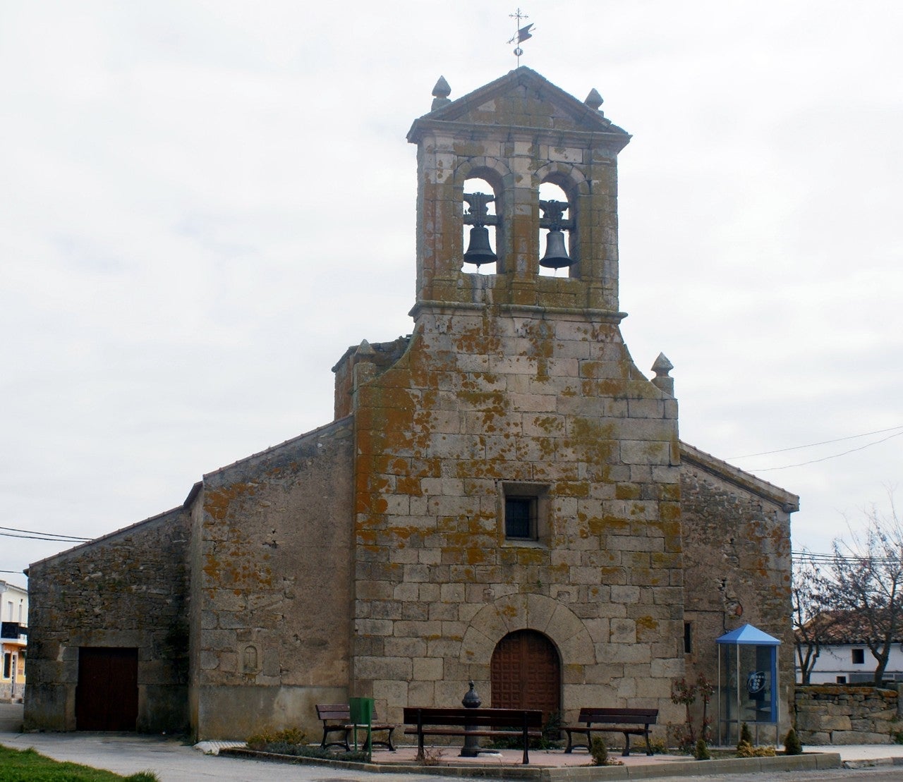 Villar de Peralonso