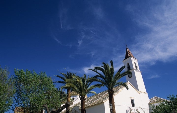Iglesia Parroquial de la Inmaculada Concepción de Sierra de Yeguas. Fotografía: Miguel Ángel Toro vía Patronato de Turismo de la Costa del Sol.