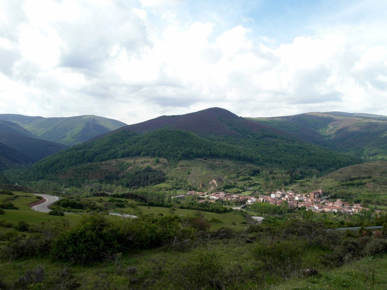 Fresneda de la Sierra Tirón