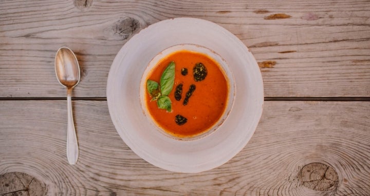 La sopa de tomate, uno de los platos más típicos de La Aldea del Obispo. Fotografía: SOPAwebserie vía Visualhunt / CC BY-ND-SA.