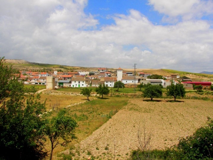 Vista general de Huélago, pueblo granadino ubicado en mitad de un barranco. Fotografía: Phranet vía Visualhunt / CC BY-SA.