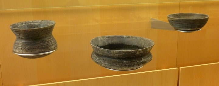 Ajuar campaniforme de Villanueva del Puente, en el Museo de Zamora. Fotografía: Outisnn vía Wikipedia / CC BY-SA.