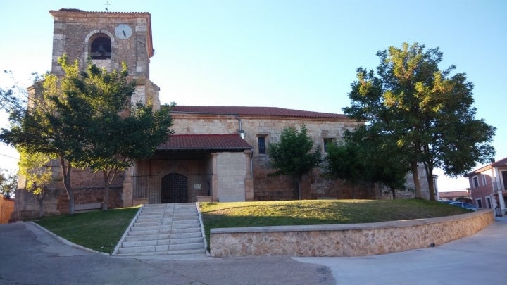 iglesia parroquial de Santa Inés. Foto: Jmmerino2 via Wikipedia / CC BY-SA.