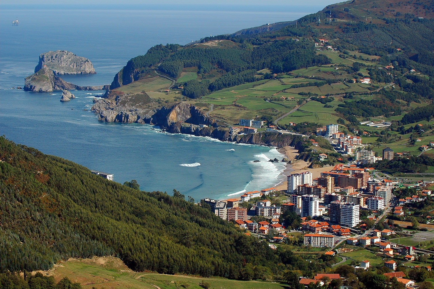 media-filer_public-7a-0a-7a0af823-26e6-4c8d-9cce-c7f40d158c95-x-bakio__panoramica_area.jpg