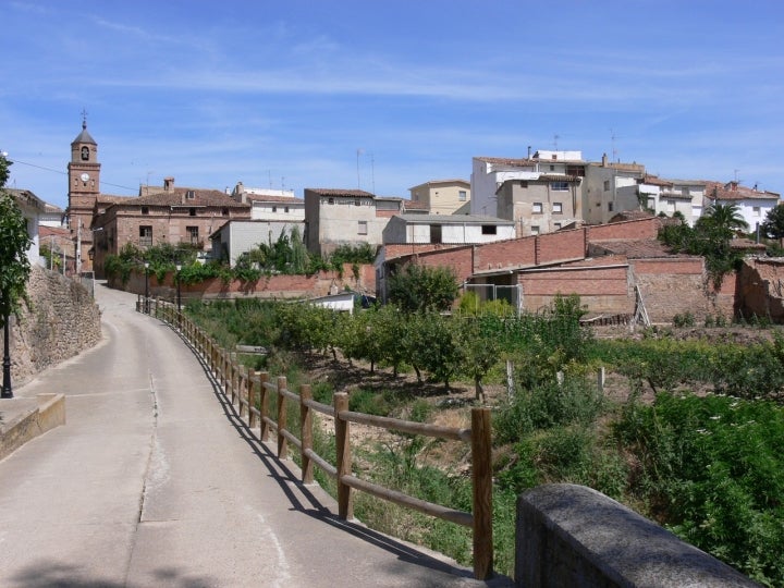 Entrada al pueblo. Foto: Pigmentoazul via Wikipedia CC BY-SA