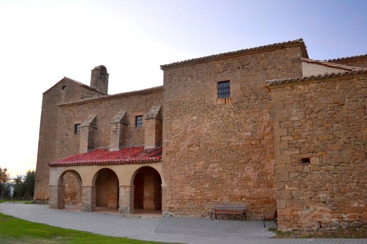 Iglesia de San Miguel en Olcoz. Foto: Trix: Pierre qui roule vía Visualhunt / CC BY-SA