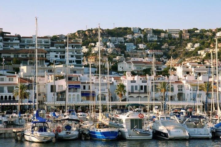 El puerto de Sitges. Fotografía de bewilder2009 via Visualhunt / CC BY