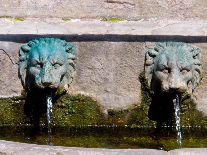 Detalle de la Fuente de San Roque de Pedrola. Fotografía: Zarateman vía Wikipedia / CC BY-SA.