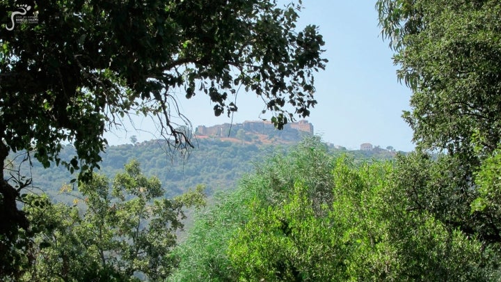 Fortaleza y pueblo de Castellar Viejo. Foto: marbellaescapes via Visualhunt.com /  CC BY