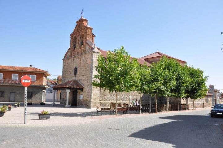 Iglesia de La Asunción en el Fresno. Foto: Xemenendura vía Wikipedia / CC BY-SA
