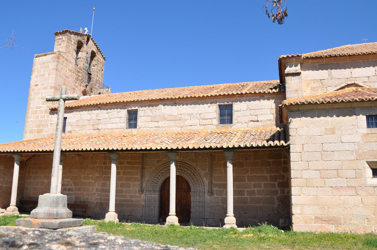 Foto de Iglesia de San Bartolomé en San García de Ingelmos, Ávila