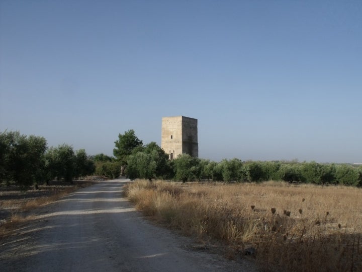 Torre de Don Lucas, de época musulmana, ubicada en La Victoria. Fotografía: 19Tarrestnom65 vía Wikipedia / CC BY-SA