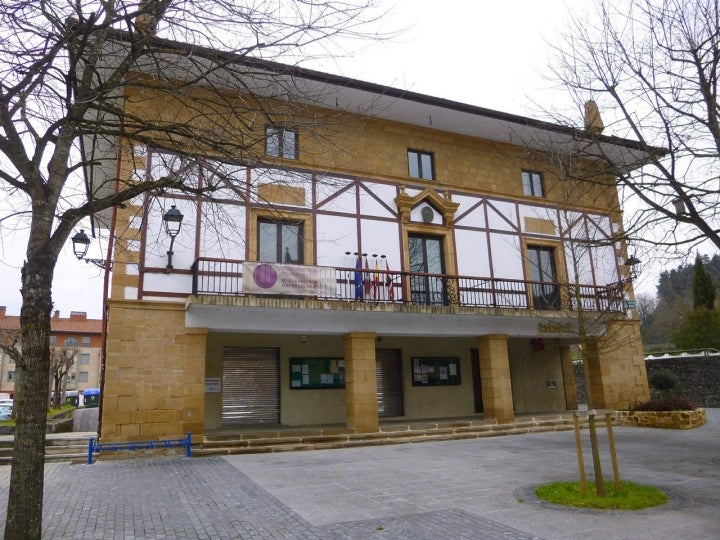 Ayuntamiento de Bedia. Foto: Zarateman vía Wikipedia