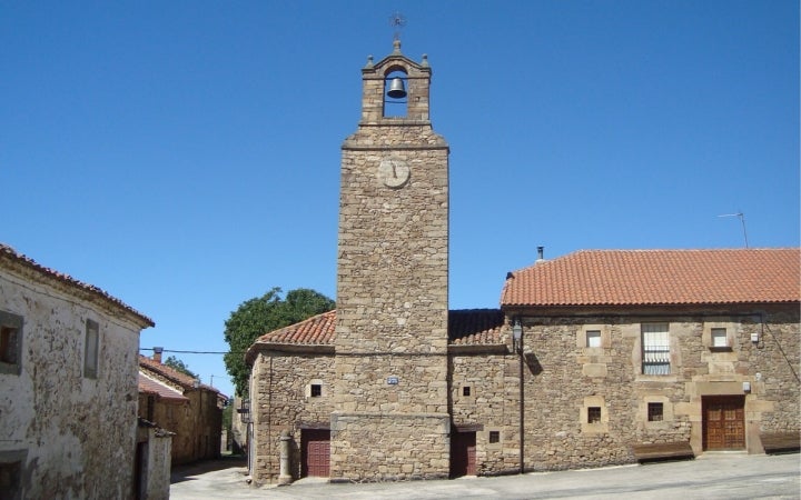Torre del reloj de Carrascosa de la Sierra. Foto: Wiki42 vía Wikipedia / CC BY-SA.