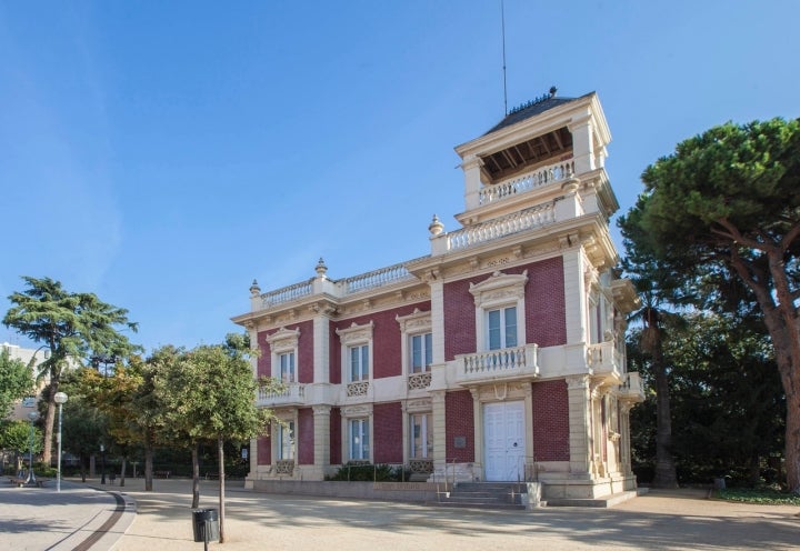 Can Tinturé, museo que exhibe importantes colecciones de azulejos en el municipio. Fotografía: Ayuntamiento Esplugues de Llobregat.