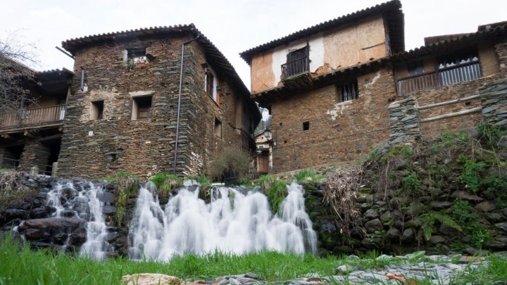 Casas de piedra en Robledillo de Gata. Foto: Joan Vega Vía Wikipedia / CC BY-SA