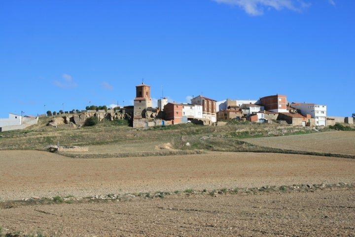 Panorámica de Cubel, el pueblo ubicado a mayor altitud de toda la provincia de Zaragoza. Fotografía: Jaime Calatayud vía Wikipedia / CC BY-SA.