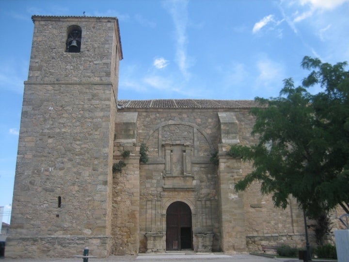 El gótico tardío es el estilo dominante en la iglesia de San Miguel Arcangel en Belinchón. Foto: Millars vía Wikipedia / CC BY-SA
