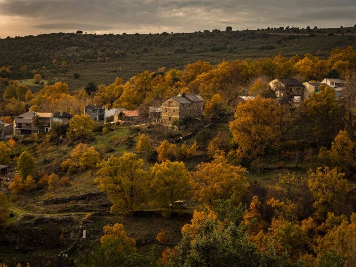 Vista de la sierra de Ayllón. Foto Armando González Alameda vía Wikipedia.