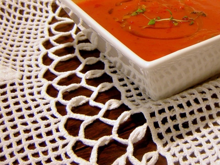 La sopa de tomate, otro plato típico de la gastronomía de Santibáñez el Bajo. Fotografía: María Re vía Visualhunt / CC BY-ND-SA.