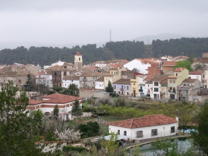 Vista general de Benáfer, pueblo castellonense ideal para un turismo sosegado. Fotografía: 19Tarrestnom65. Wikipedia.