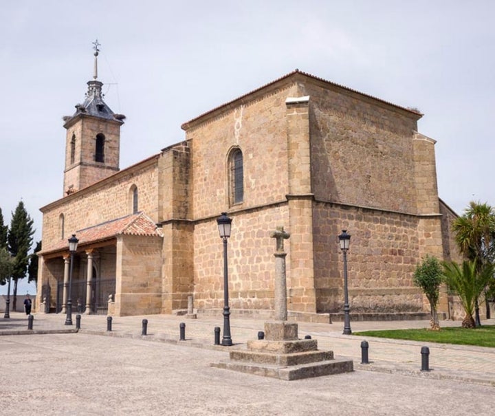 Iglesia parroquial de San Bernardino de Siena. Pueblo de Velada. Provincia de Toledo. España.
