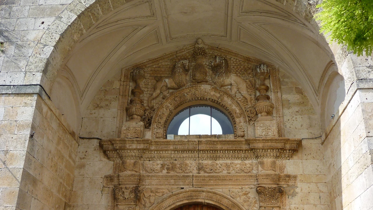 Foto de Iglesia de San Juan Bautista en Arauzo de Miel, Burgos