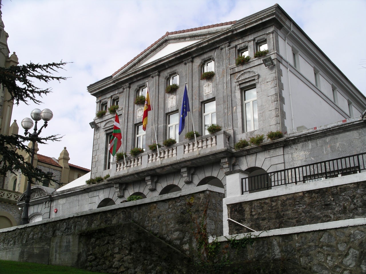 Valle de TrápagaTrapagaran Planes e información