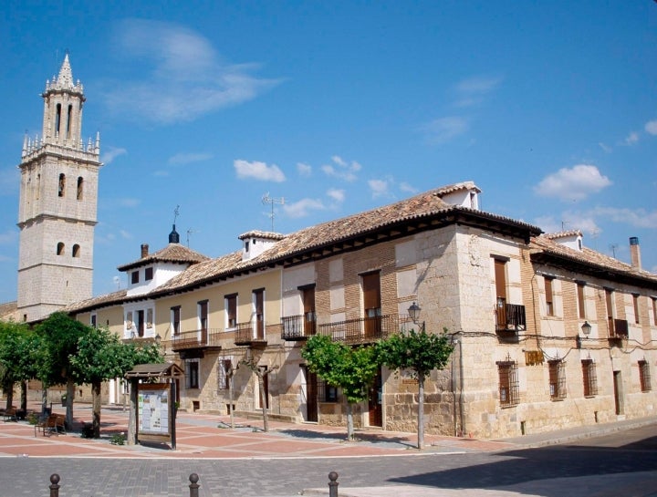 Centro de Fuentes de Nava. Foto: Zarateman vía Wikipedia / CC BY-SA