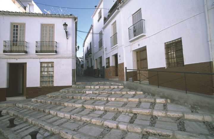 Datalle de uno de los rincones urbanos de Coín. Fotografía: Miguel Ángel Toro vía Patronato de Turismo de la Costa del Sol.