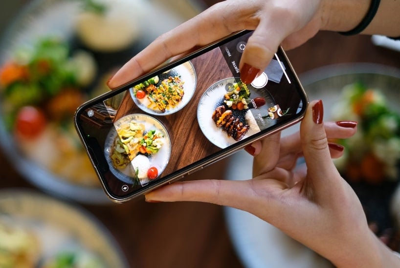 Sacando fotos de comida