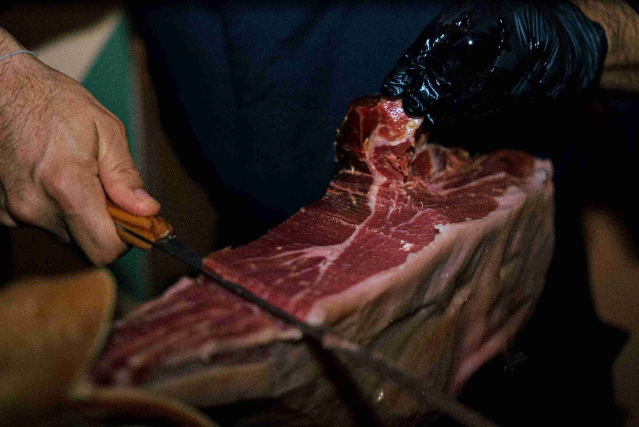 encuentro en La Flor de Lis - cortador de jamón