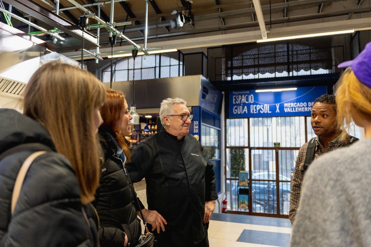 Higinio en el Mercado de Vallehermoso: lo que no sabes de las aves