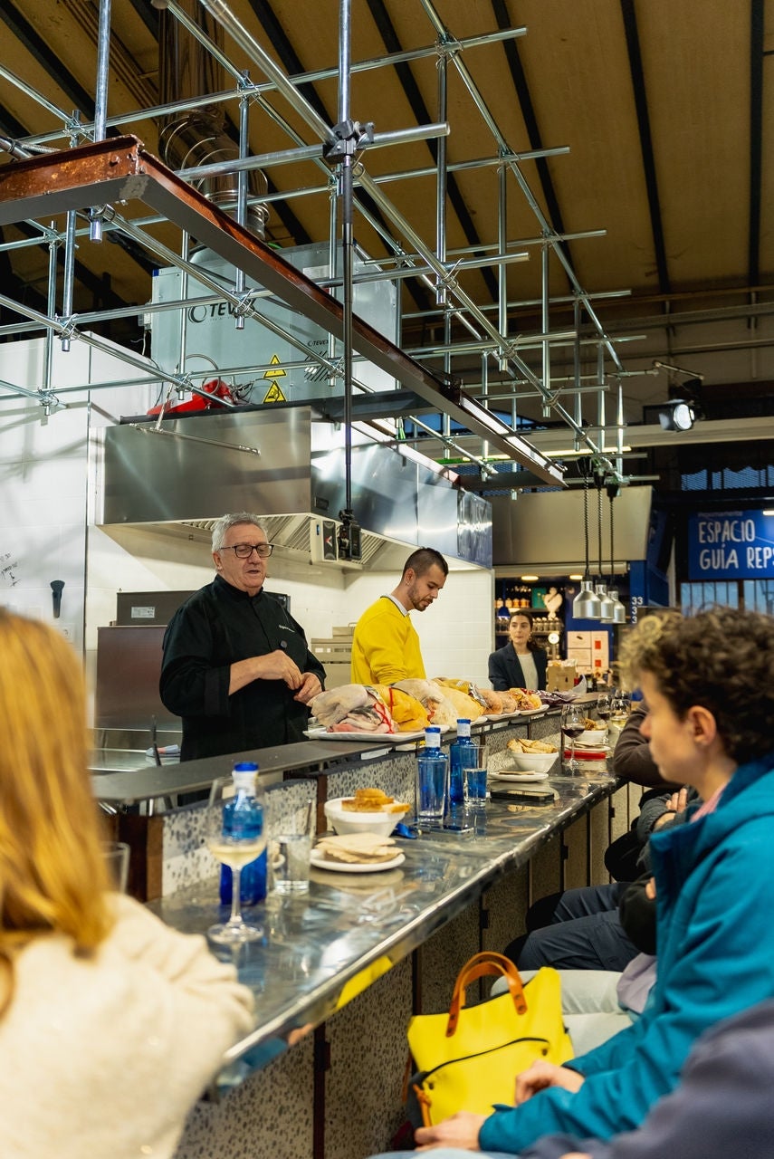 Higinio en el Mercado de Vallehermoso: lo que no sabes de las aves